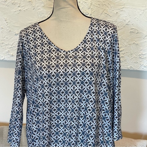 J Jill Love Linen Tunic Top Blue White Floral 3/4 Sleeve 100% Linen Sz M - Picture 4 of 8